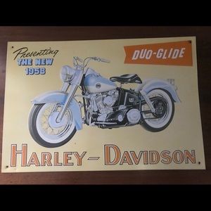 Harley Davidson sign